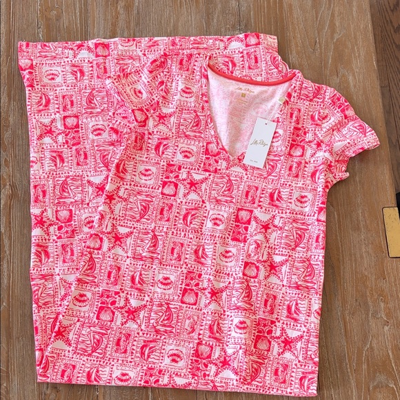 Lilly Pulitzer Dresses & Skirts - NWT Lilly Pulitzer Pink Nautical Stamp Print V-Neck Tee